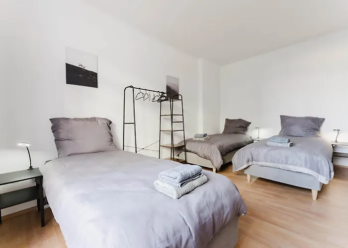 Apartment Feworld Living - Center