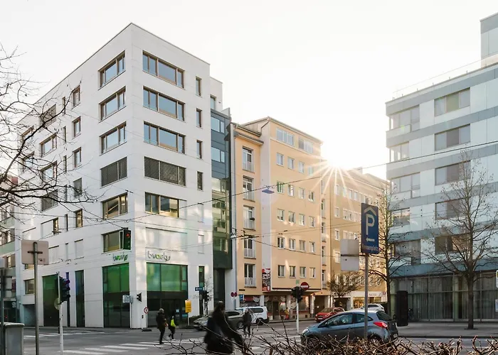 Feworld Living - Center Apartment *